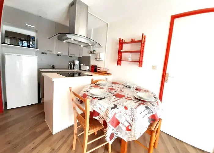 T2 6 Pers, Balco, Cuisine Eq, Casier Skis, 1700m, Saint-lary - Fr-1-457-144 *